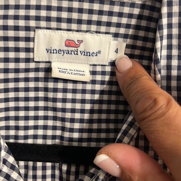 VINEYARD VINES ⭐️ button down shirt - Picture 3 of 4